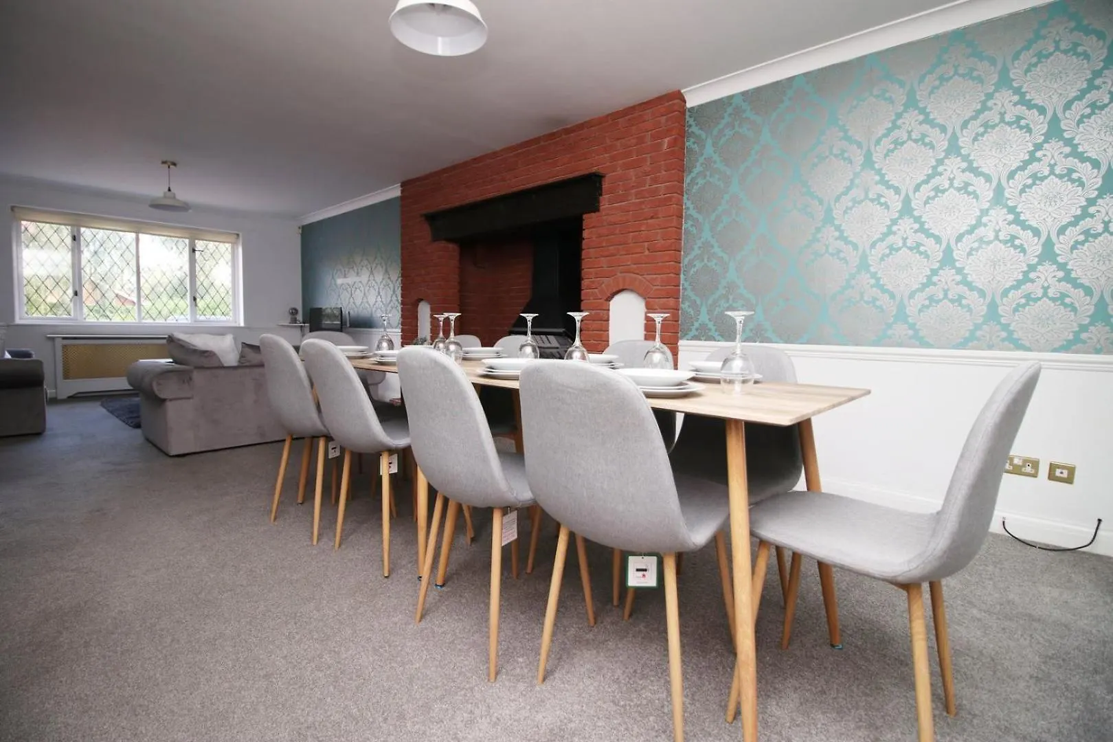 Chartwell Grove Hotel Nottingham Guest house