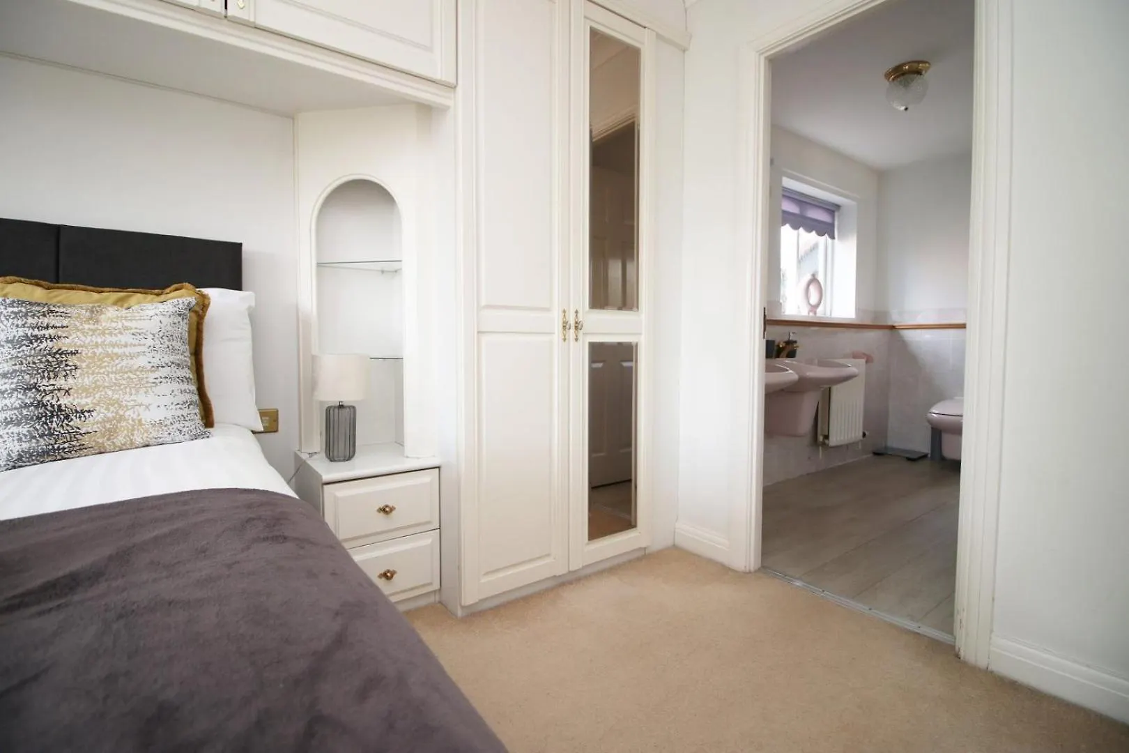 فندق Chartwell Grove نوتينغهام بيت ضيافة